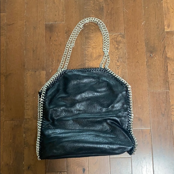 Handbags - Black bag with chain strap